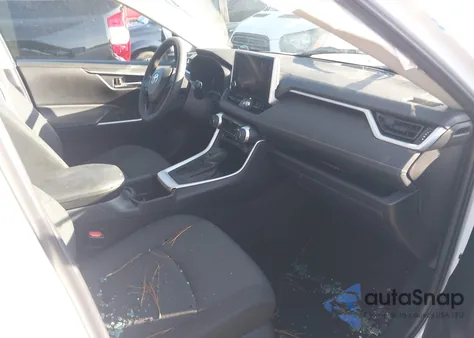 2024 Toyota Rav4 Xle z USA, uszkodzony, nr VIN 2T3W1RFV8RC271378